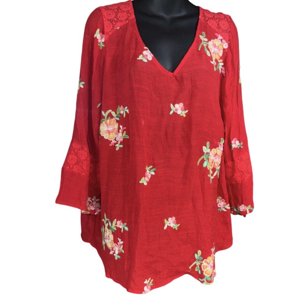 Fig & Flower red embroidered V-neck top with lace detailing 1x  Anthropologie
